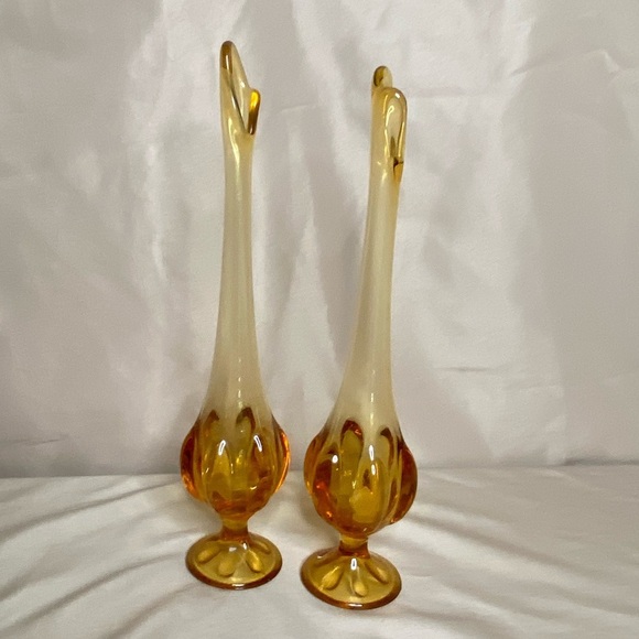 Vintage Viking Glass Vases - Picture 6 of 11